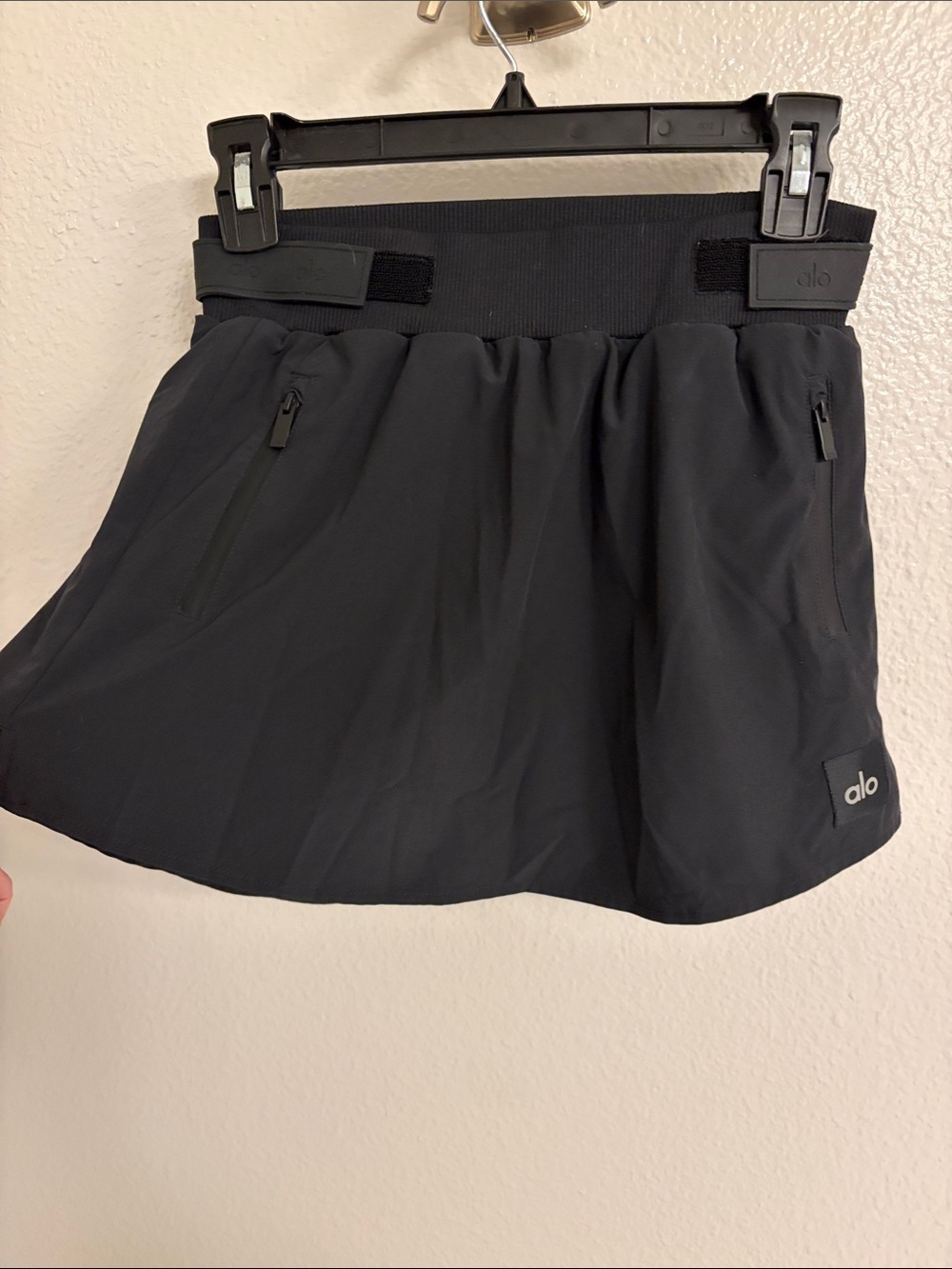 ALO Yoga Black Performance Skort with Zipper Pockets